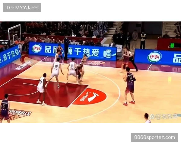 掩护犯规的常见误判，从实战角度解析判罚要点